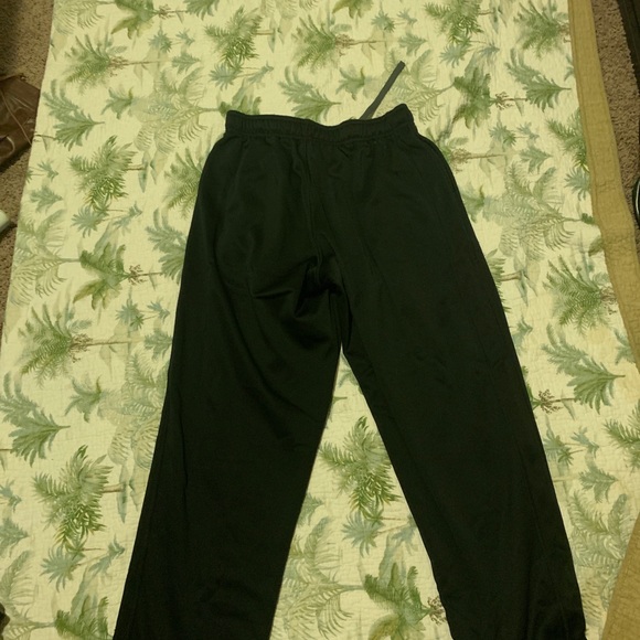 COPY - men’s black nike sweatpants - Picture 2 of 2